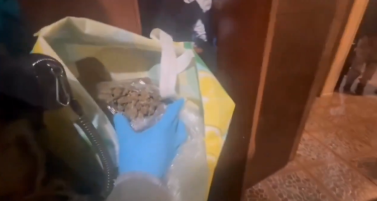 Detienen a dos personas en Llanquihue por tráfico de drogas: quedaron en prisión preventiva