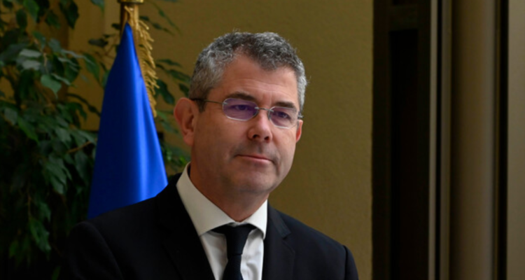 Diputado Jouannet oficia a Minsal por fallo en máquina de rayos que obligó a trasladar a reos a Cesfam