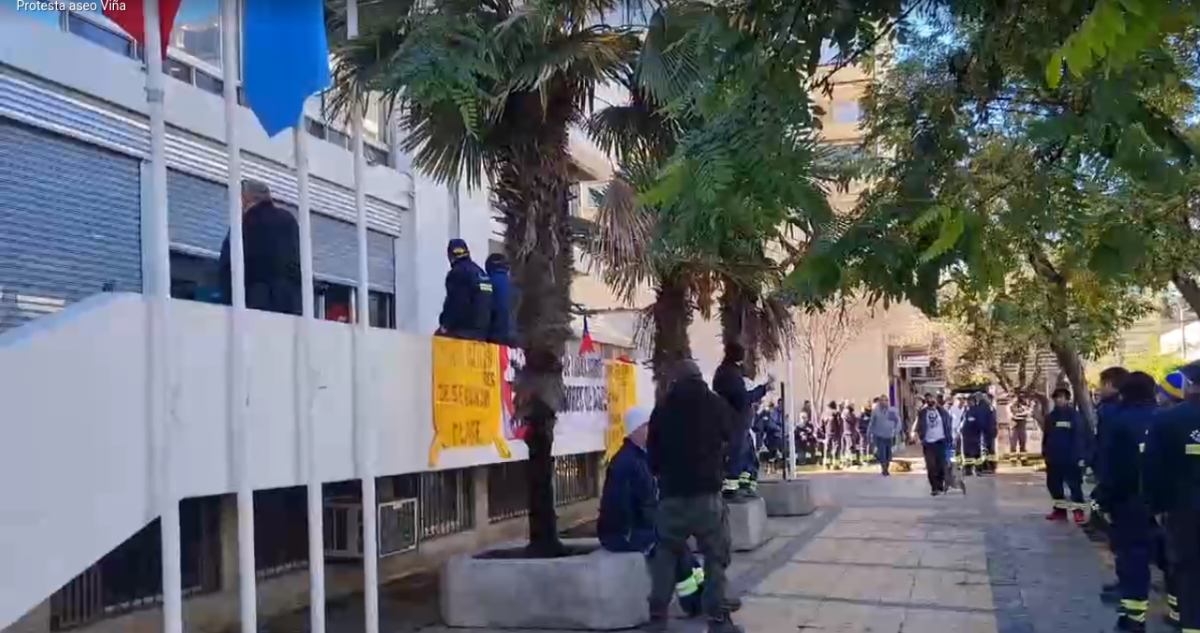 Viña del Mar: trabajadores del aseo se manifiestan y denuncian malas condiciones laborales