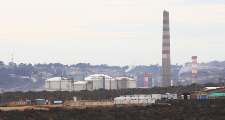 Nuevo caso de intoxicación deja a 33 afectados en establecimientos educacionales en Quintero