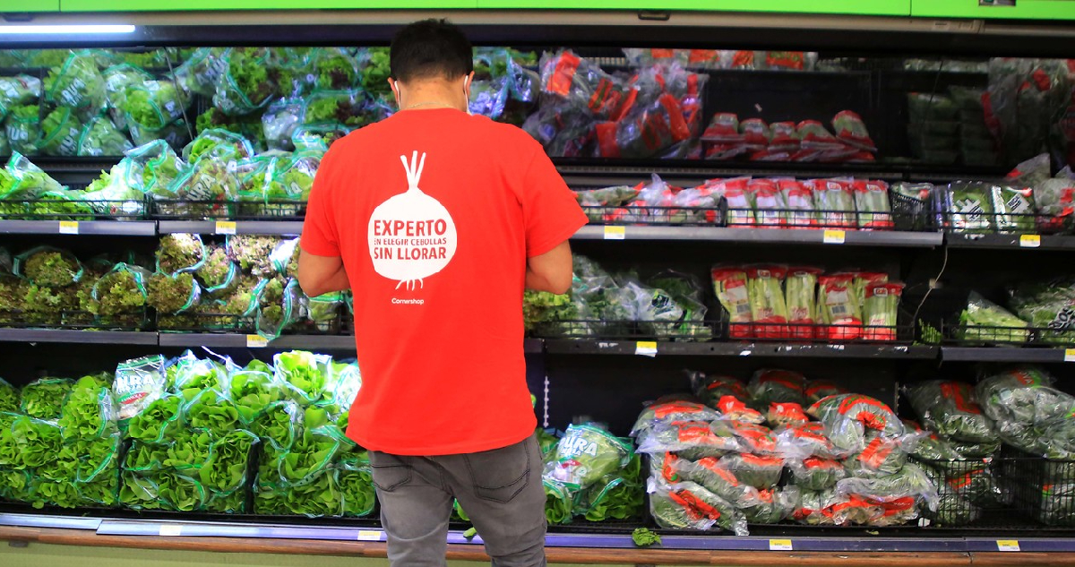 imagen contexto de verduras en un supermercado