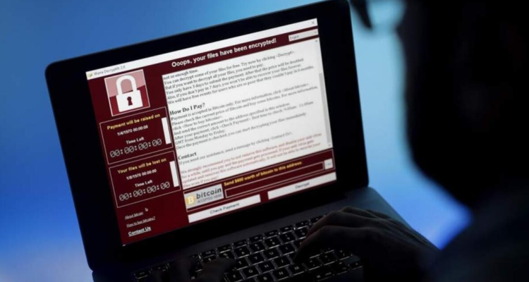 La Policía de Tokio detuvo a un joven sin conocimientos especializados, bajo sospecha de haber utilizado IA para crear un virus informático.