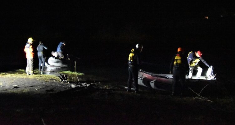 Volcamiento de bote en río Tolten
