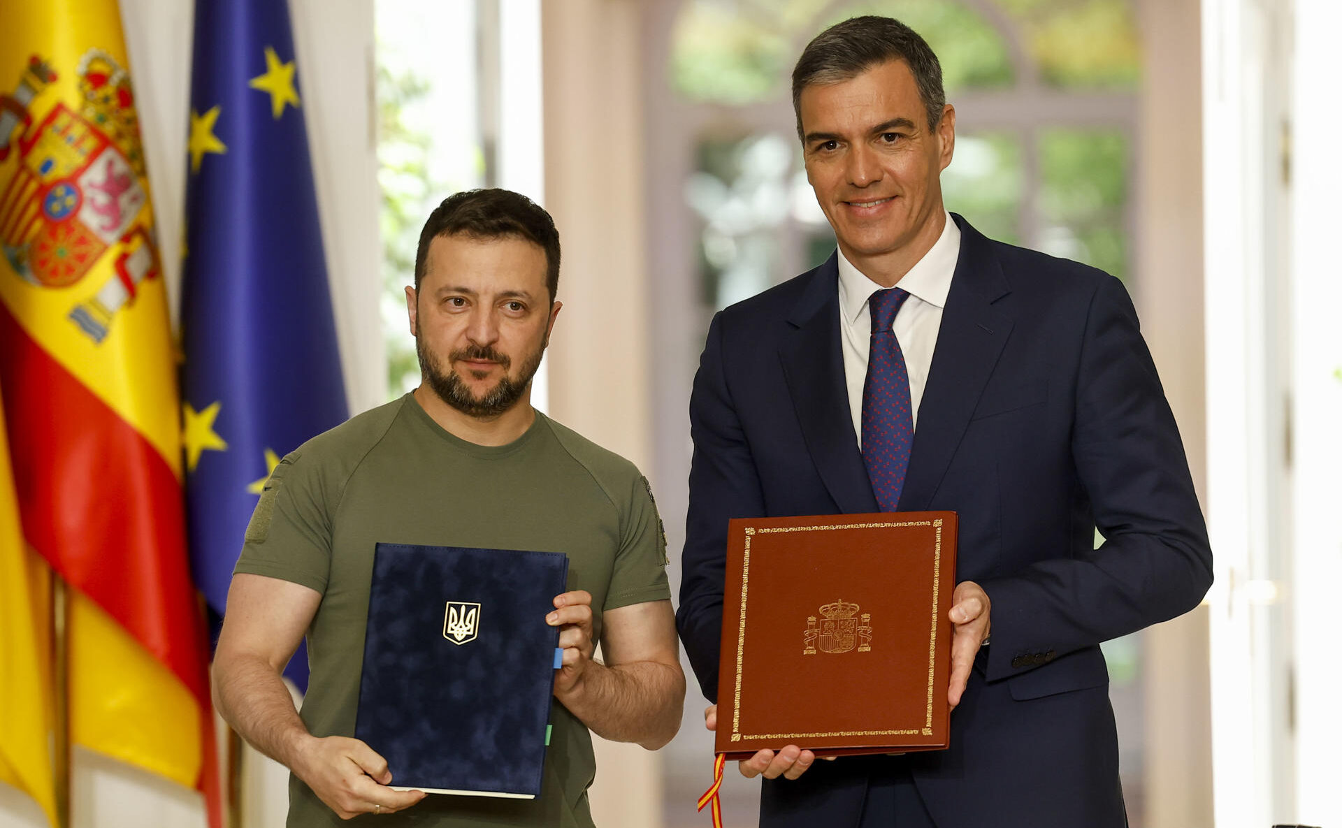 Volodimir Zelenski y Pedro Sánchez