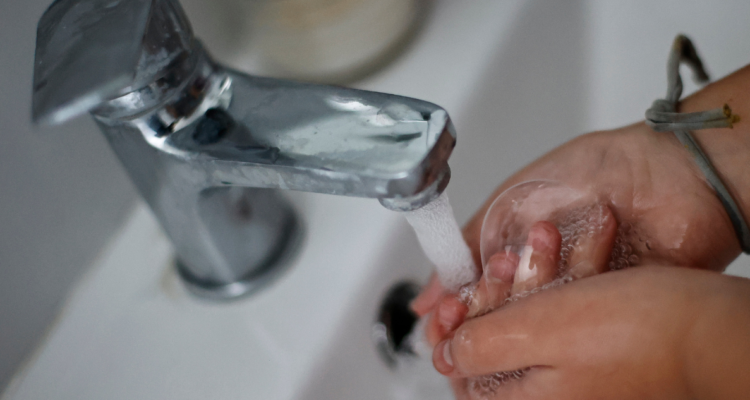 49 familias contarán con sistemas de agua potable domiciliaria con tecnología impulsada por energía fotovoltaica en un proyecto en desarrollo en San Juan de la Costa.