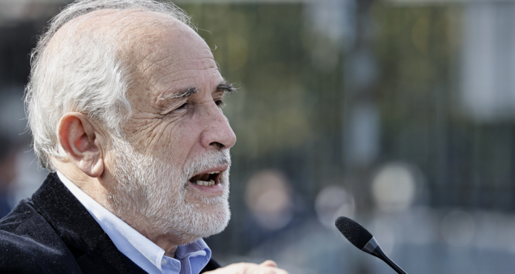 Ministro Montes dijo que los encargados de resolver la expropiación de un terreno son los Tribunales y no el Gobierno