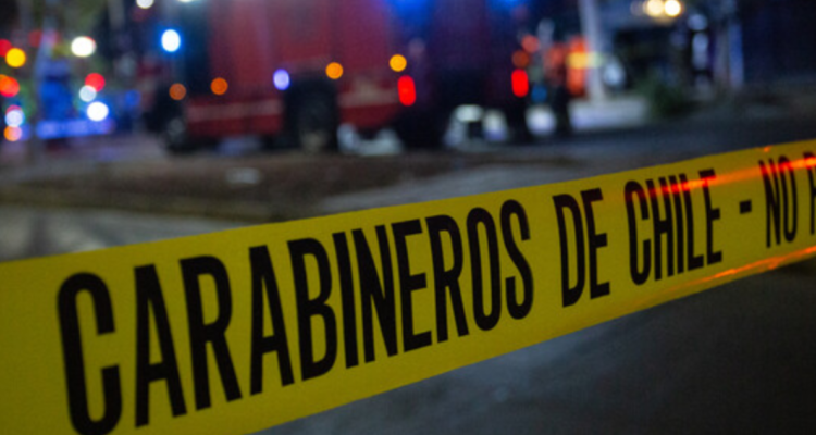 adulta mayor muere tras caerle encima portón