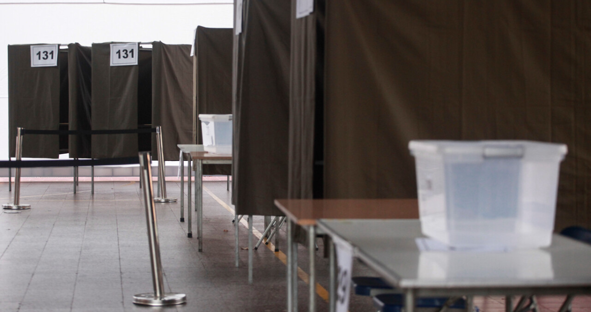 Baja participación marca el comienzo de la jornada de elecciones primarias en el país