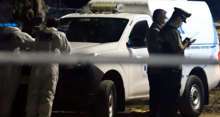 Un joven de 18 años fue baleado en Hualpén, sufriendo heridas graves en su cuello y cabeza que podrían comprometer su movilidad.