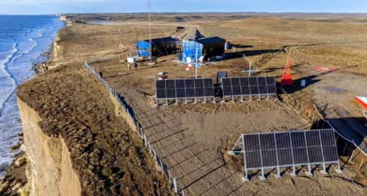 Puesto de Vigilancia y Control de Tránsito Marítimo Hito 1 de la Armada Argentina