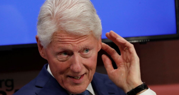 Bill Clinton defiende a Biden tras errático desempeño en debate