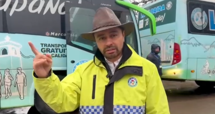 Ante situación de la Toma Dignidad: Carter le pide ayuda a Boric en alemán