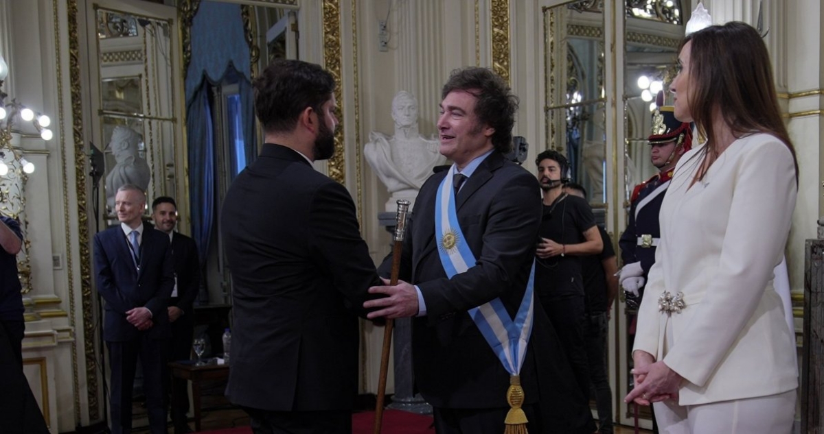 El abrazo del Beagle: parlamentarios argentinos piden encuentro entre Boric y Milei