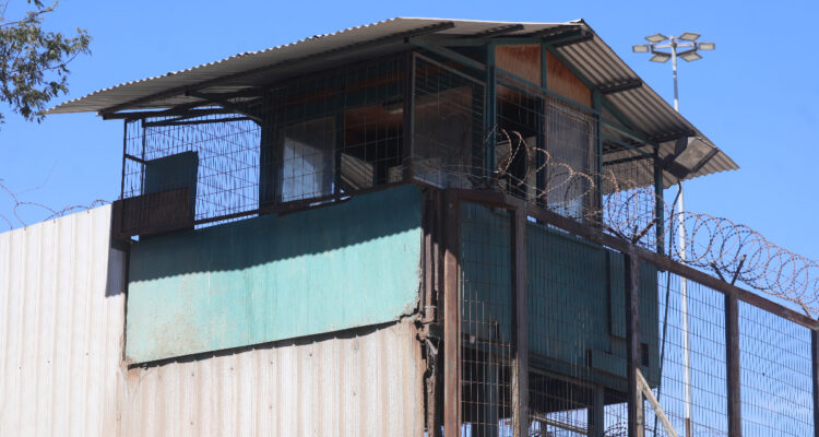 Preocupación por los crecientes “pelotazos” de drogas en la cárcel de Puerto Montt
