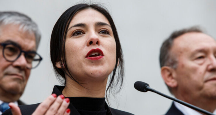 Cariola (PC) por proyecto aprobado en abril: “Advertí que encarecería aún más las tarifas (de luz)”