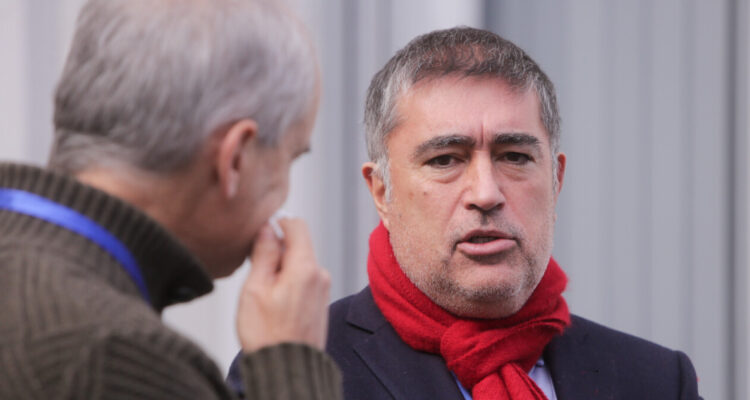 Ciper desmintió acusaciones de Desbordes de complot tras reportaje