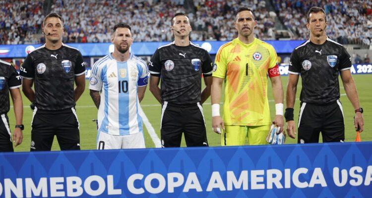 Claudio Bravo lamentó caída de La Roja ante Argentina.