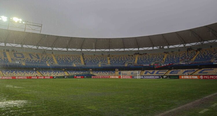 Ester Roa no fue facilitado por el Municipio de Concepción para la Copa Chile: duelos Concepción-Linares y Quillón-Colo Colo, en duda