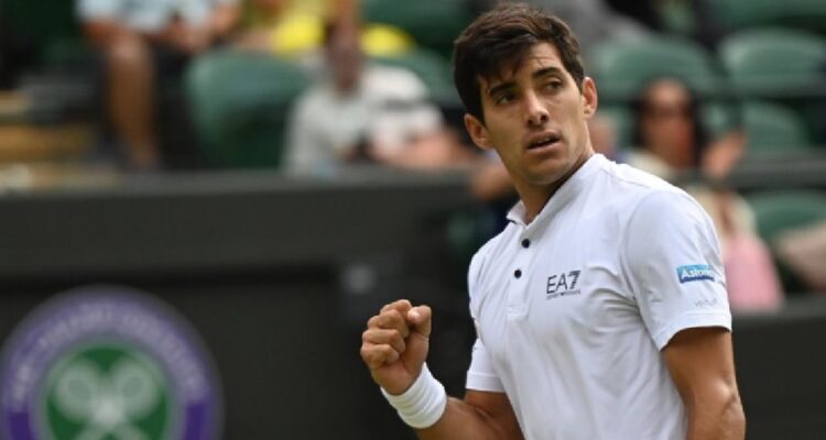 Cristian Garin avanza en la qualy de Wimbledon.