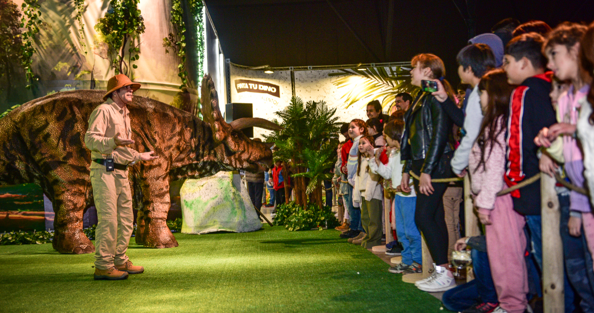 Dinosaurios invaden Estación Mapocho estas vacaciones con múltiples actividades para toda la familia
