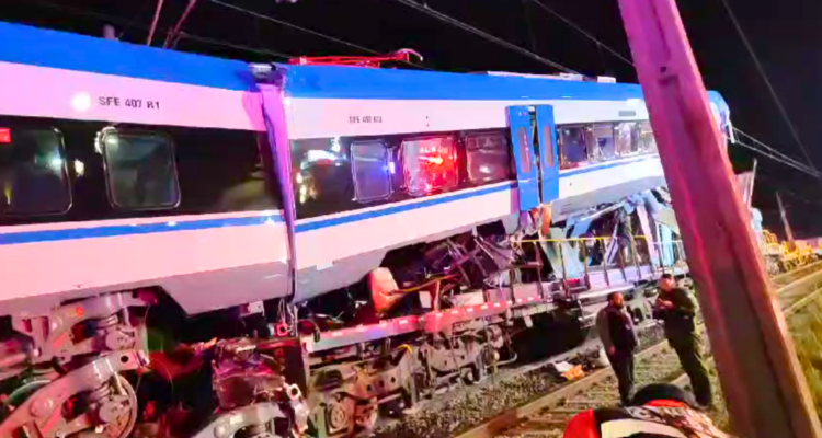 Reportan dos fallecidos y varios heridos en impactante accidente de trenes en San Bernardo