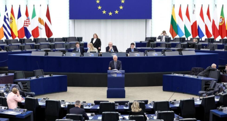 Archivo | Debate en una sesión plenaria en el Parlamento Europeo, en Estrasburgo, Francia