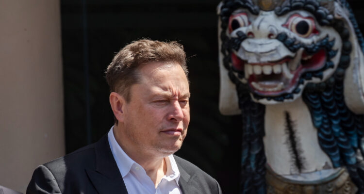 “Es ridículo”: Un fondo de pensiones en EEUU se opone a que Tesla le pague US$50 millones a Elon Musk