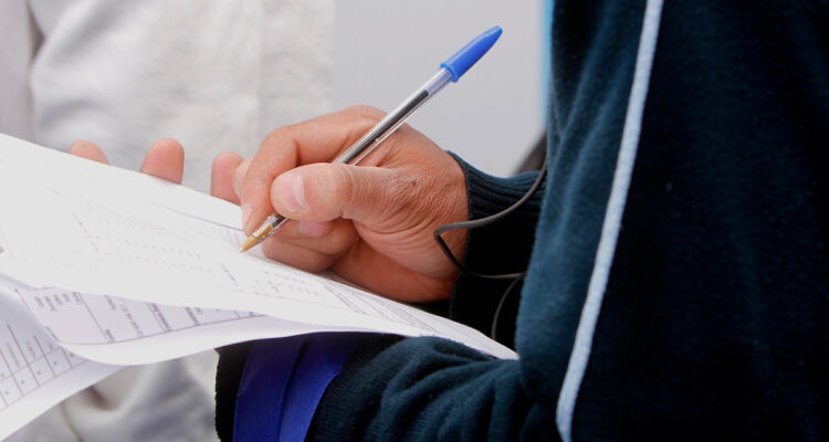 IMAGEN contexto de empleo jóven