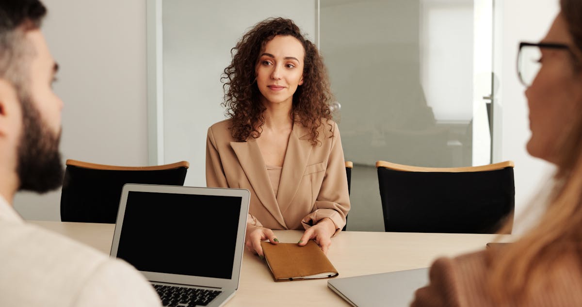 Entrevista laboral y sus preguntas más difíciles.