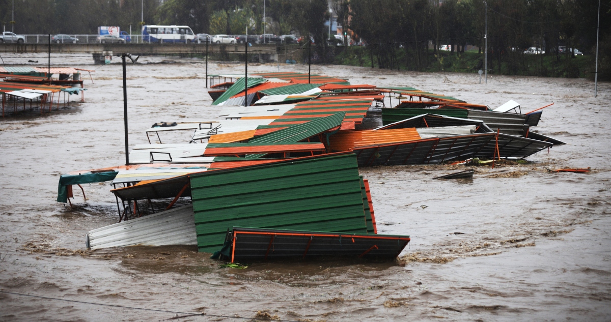 Alerta roja para las provincias de Valparaíso y Marga Marga por sistema frontal