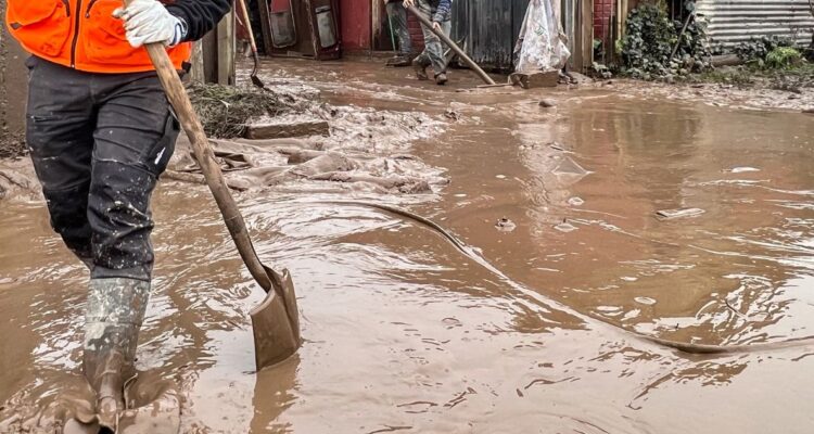 Senapred ordena evacuar cuatro sectores en comuna de Peumo por activación de quebradas
