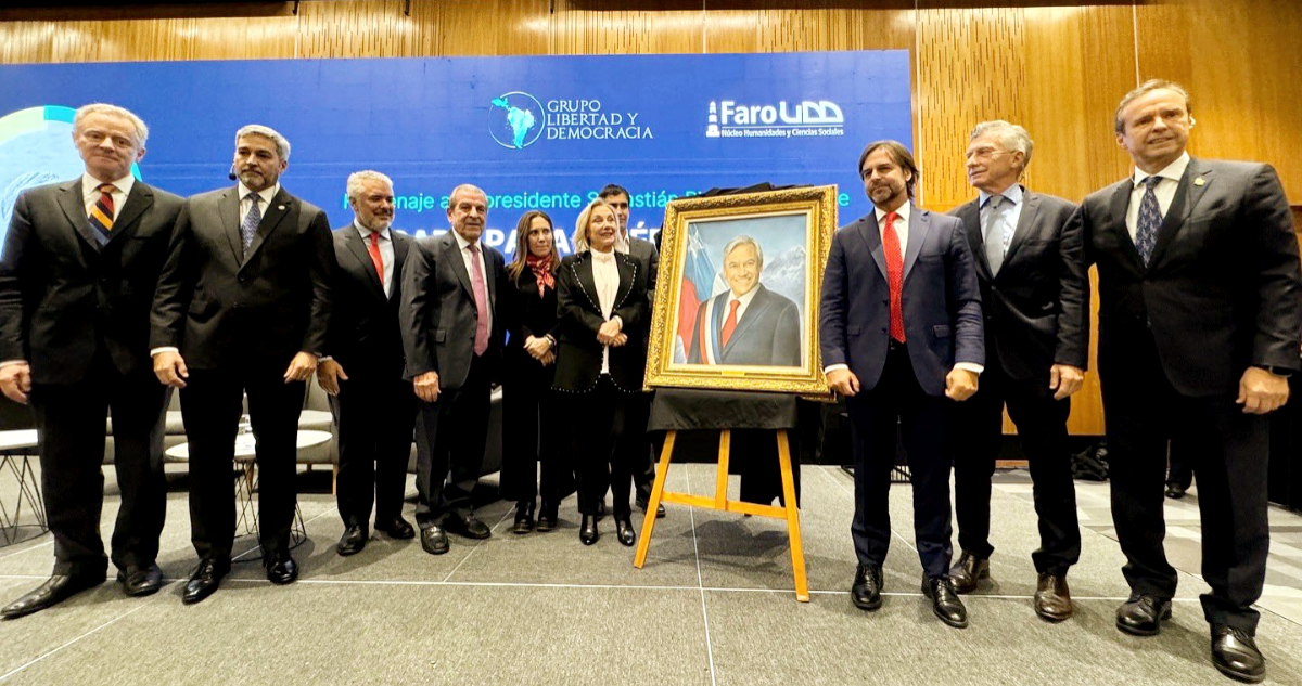 exmandatarios-familia-y-evelyn-matthei-rinden-homenaje-a-sebastian-pinera-en-emotiva-ceremonia