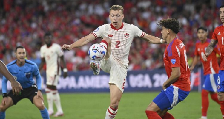 FFCh presenta reclamo formal por arbitrajes contra La Roja en Copa América y pide sanción para Wilmar Roldán