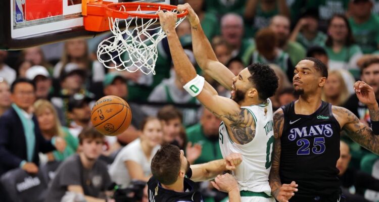 Celtics tomaron ventaja sobre Mavericks en las Finales de NBA.