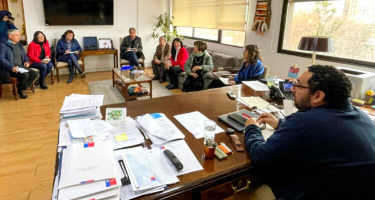 Gobierno afirma que proyecto de reparación de deuda histórica docente se discutirá antes de fin de año