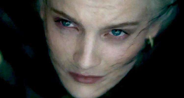 Helaena Targaryen ha sido descrita como un personaje con autismo, teoría que la actriz comentó en conversación con BioBioChile.