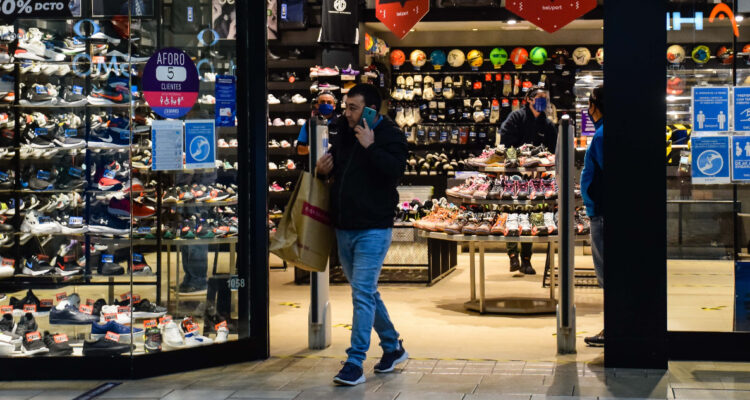 La actividad económica registra nuevo crecimiento: se expandió 3,5% en abril, en línea con lo previsto