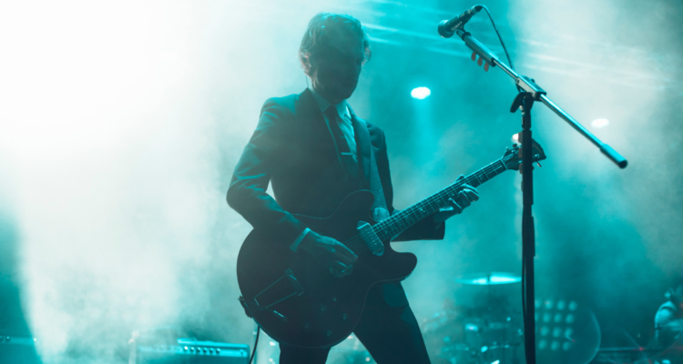 Interpol en imágenes: revisa el paso de la banda de rock emblemática de los 2000 en el Caupolicán