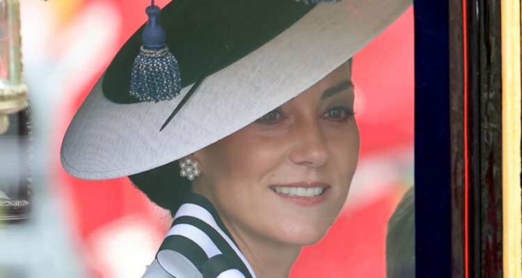 Kate Middleton reaparece en público por primera vez en casi 3 meses: asistió a centenaria ceremonia