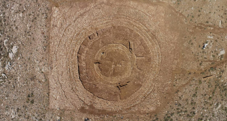 Encuentran en Grecia un extraño monumento laberíntico gigante que data de hace 4.000 años