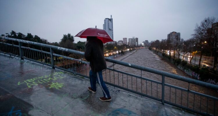 Santiago reúne la cantidad de agua caída de un año normal con las lluvias de la primera mitad del 2024