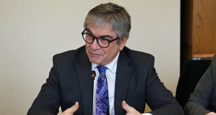 Gobierno ingresa a tramitación proyecto para concretar compromisos que asumió con la CUT