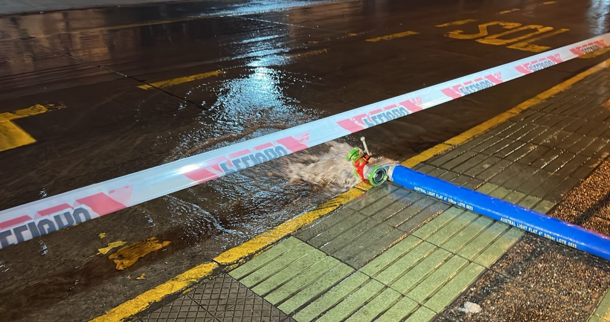 Cierran una estación de la Línea 3 del Metro por anegamiento