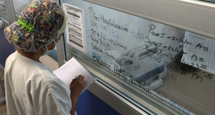 Faro UDD: casos de urgencia por influenza en Ñuble, Bío Bío y La Araucanía al alza en últimos 3 años