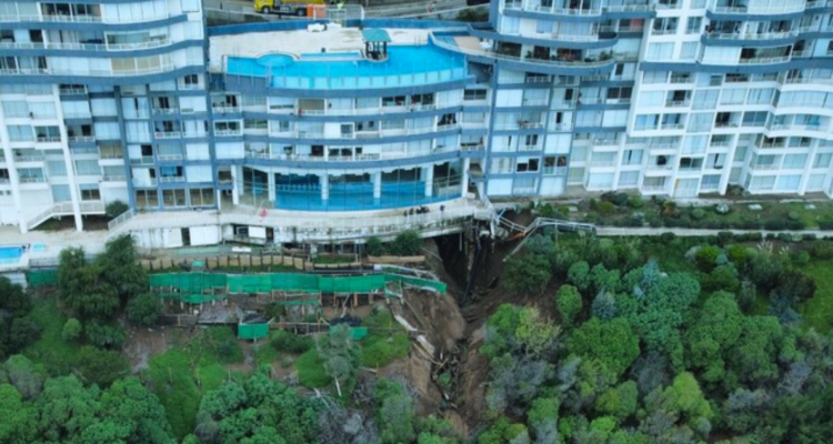 Tras socavón en edificio Euromarina 2 en Reñaca: Serviu gestiona recursos para atender emergencia