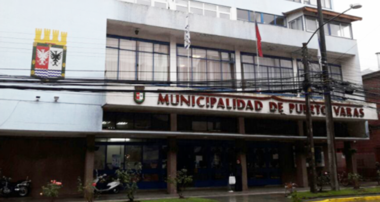 Denuncian a funcionario municipal de Puerto Varas que habría favorecido a su empresa en una licitación