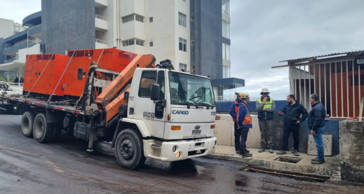 Sistema frontal: Serviu realiza obras en área de socavón que afectó a edificio Euromarina 2
