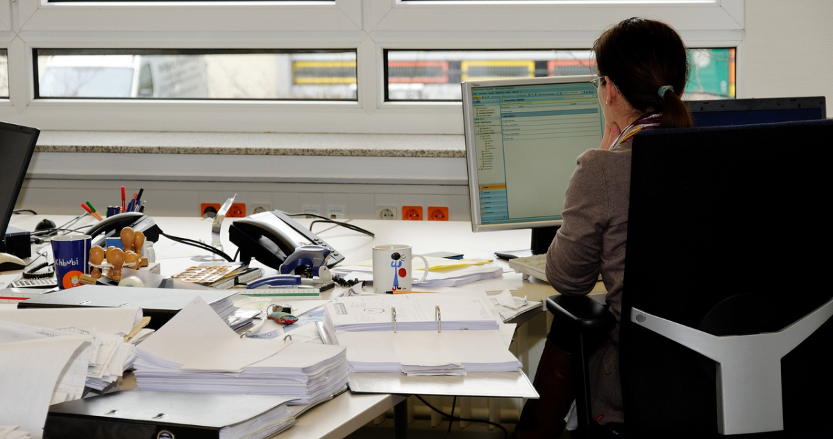 Semana de 4 días y “equipos espejo”: El experimento laboral que realizaron 41 empresas en Portugal