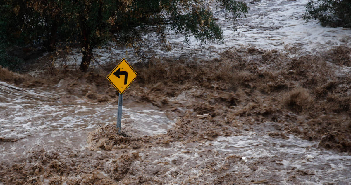 Ordenan evacuar sector Santa Elena de Rancagua por desborde del estero La Cadena