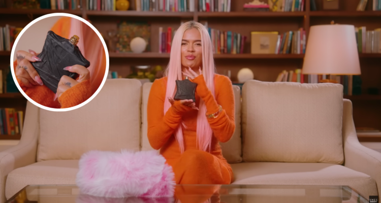 Karol G en entrevista con Vogue España y misterioso perfume